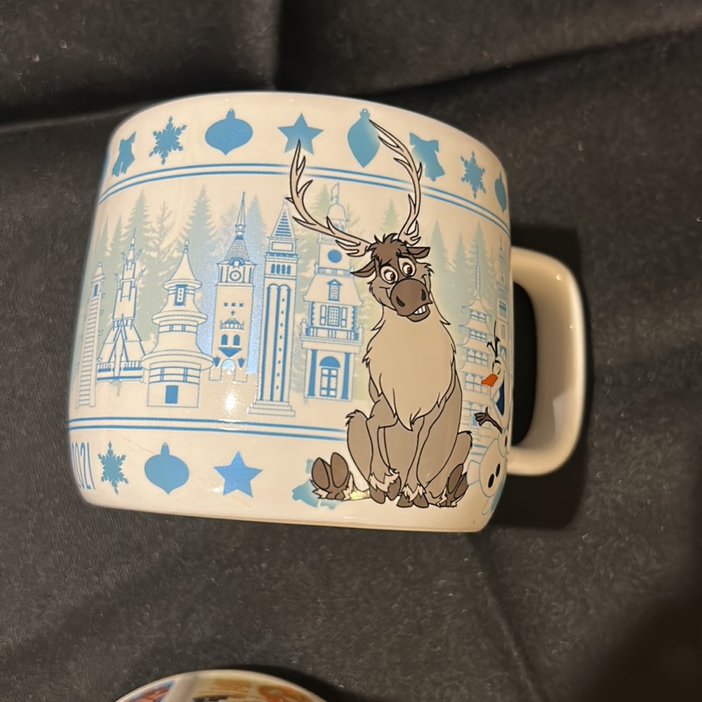 Disney Store OLAF Festival of Holidays 50th anniversary Epcot. 16oz